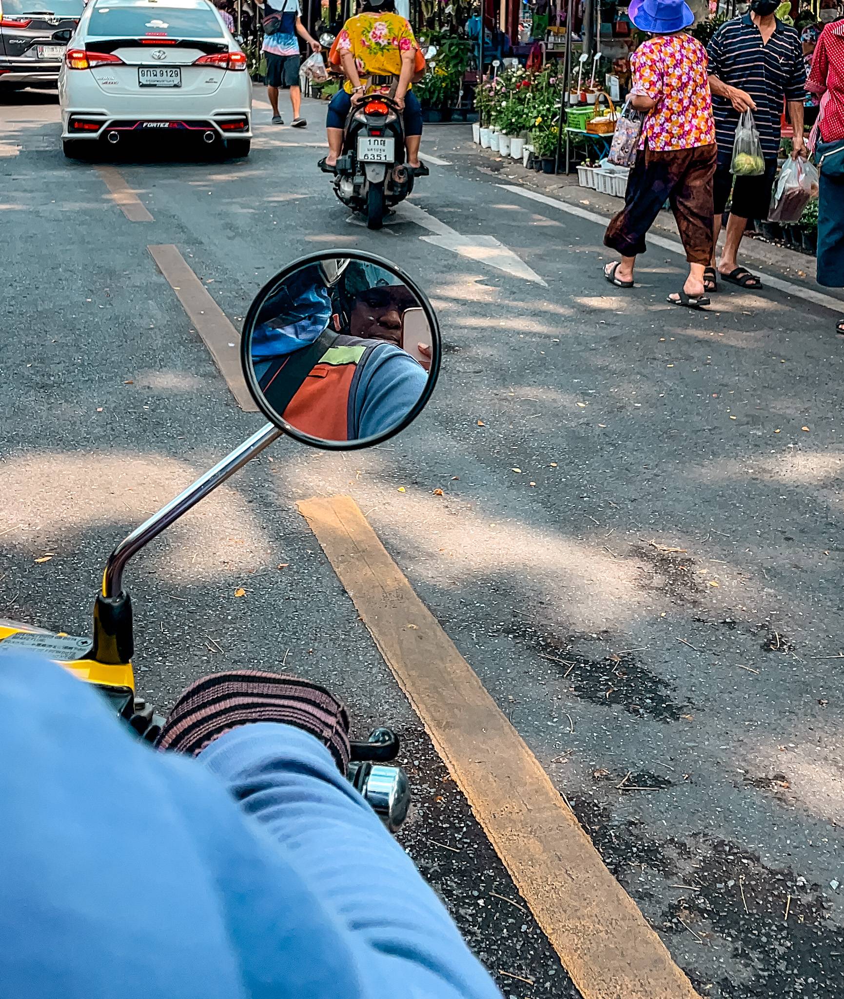 Taling Chan Floating Market.jpg